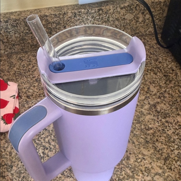 Stanley Lavender Quencher H2.0 Tumbler - Picture 2 of 8